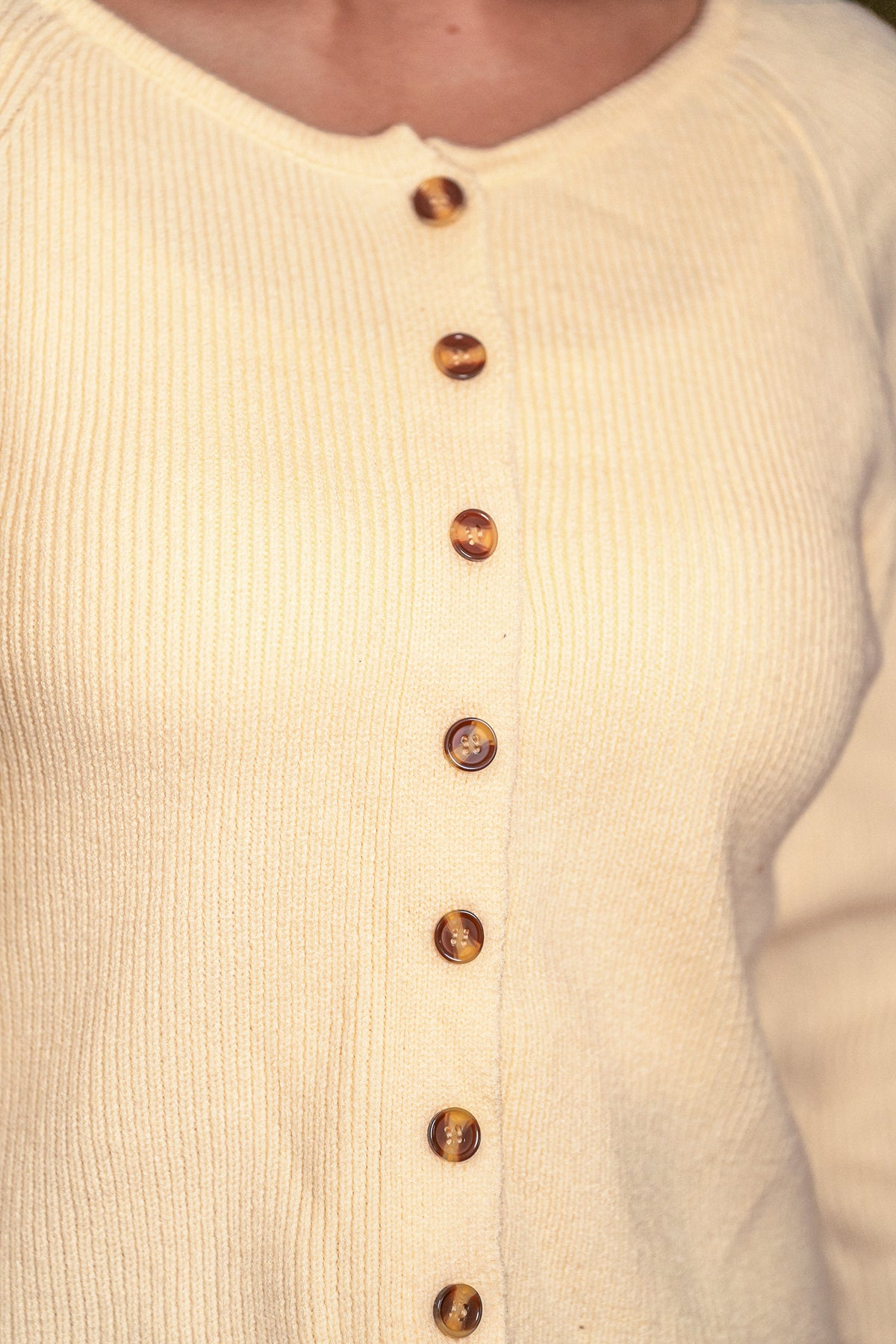 Goodnight Kiss Cream Cardigan