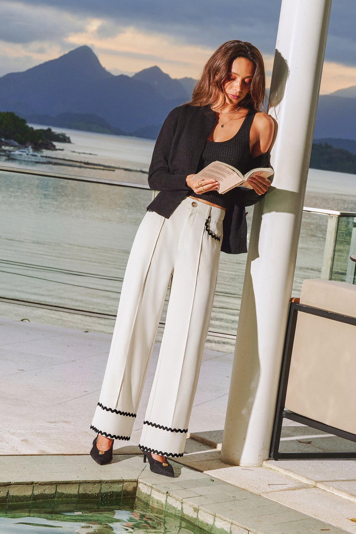 Sailor Beige Pants